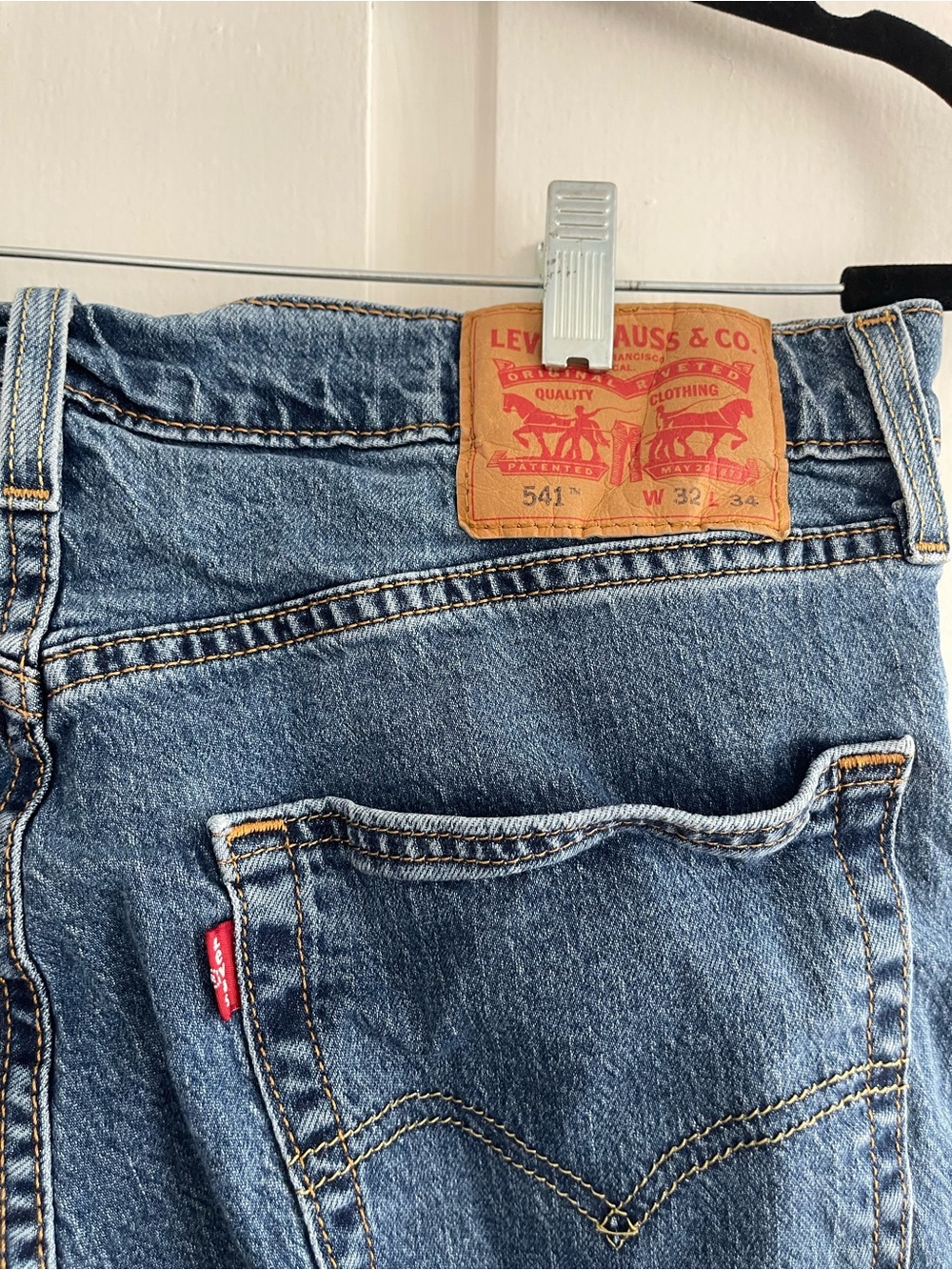 Levi's 541 Relaxed Fit Jeans in Medium Blue with Brown Patch